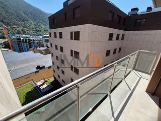 Lloguer Pis a Encamp. En alquiler fantástico piso a estrenar de 2 habitaciones en enca