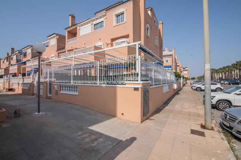 Foto 5fedd26c-faf5-4269-8a64-cbba338054c1. Maison dans calle zaragoza 22 dans Gran Playa Santa Pola