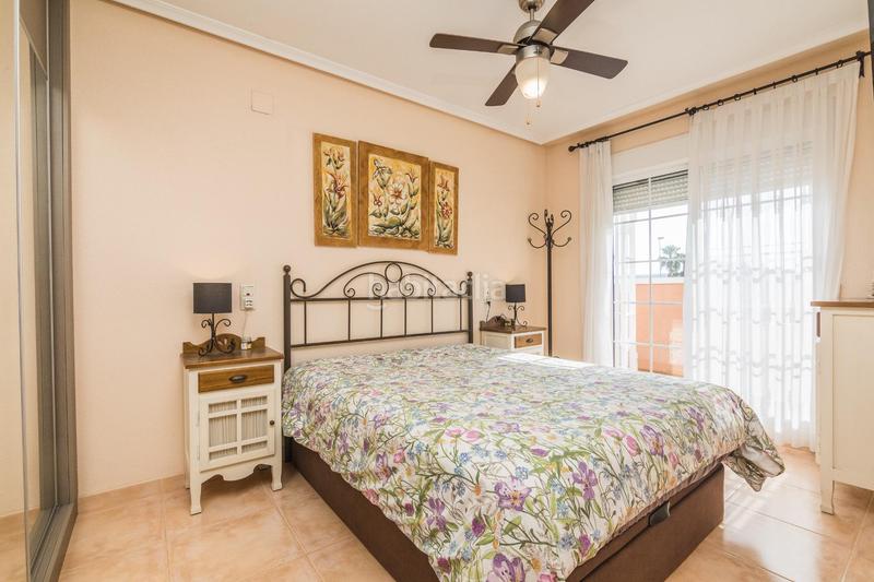 Foto 6b6f6d91-1149-45d1-aa1b-3afb19a6c805. Maison dans calle zaragoza 22 dans Gran Playa Santa Pola