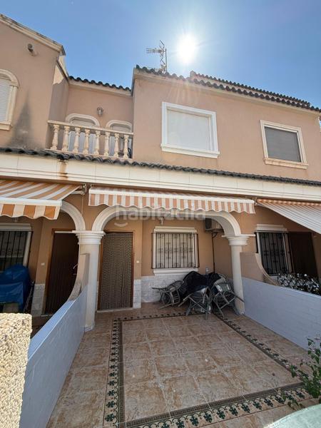 Foto 4df7ee01-9936-4665-b60b-228db43e7b46. Casa a calle consueta 2 a Playa Tamarit-Playa Lissa Santa Pola