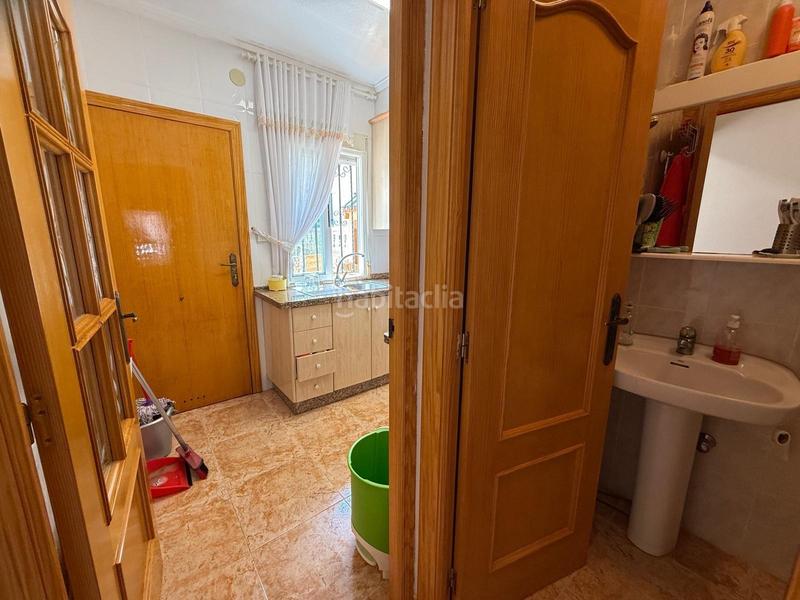 Foto 6e31196b-7c84-4395-8e28-1d0dcbc4a0fe. Casa a calle consueta 2 a Playa Tamarit-Playa Lissa Santa Pola