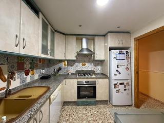Pis  Carrer antonio machado. Vivienda a un paso del corte ingls y del aljub, ascensor, tres