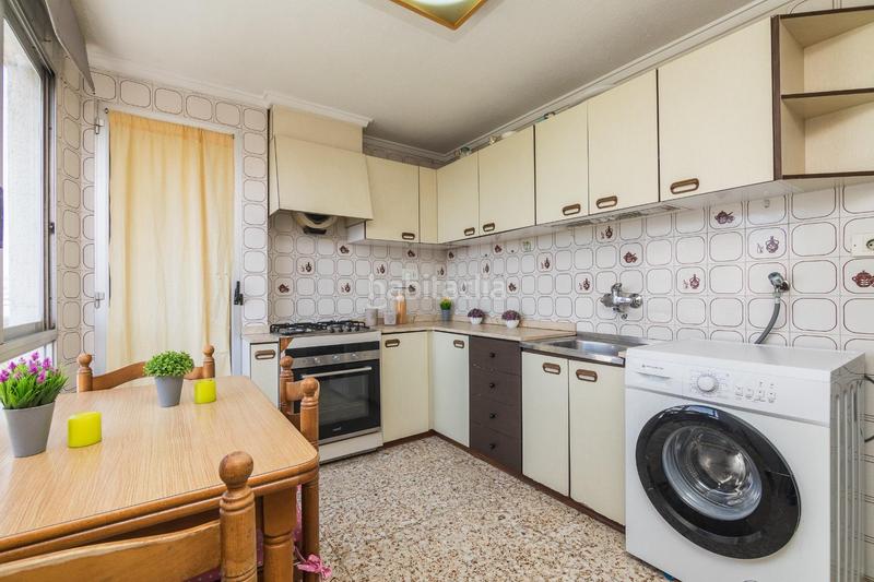 Foto 8c535182-85a6-44f0-b0f7-855c1c18d50e. Piso en jose sanchez saez 31 oportunidad de inversión en Altabix con ascensor, 3 habitaciones, todo exterior en Elche / Elx