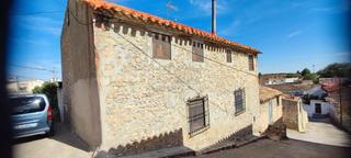 Bauernhof  Herreria la 94. Casa de pueblo amplia, con terraza, tres habitaciones y dos baño