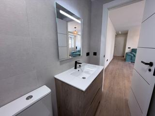 Appartement à Sector V. Primero real sin ascensor zona sector v, reformado con dos habit