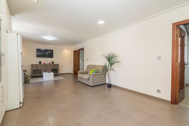 Foto 0411d425-6ec0-43de-9434-c63b7f9c7cac. Pis a Carrús Oeste Elche / Elx