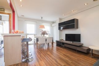 Dúplex  Calle jose diez mora. Vivienda increible con 2 habitaciones y 2 baños con ascensor