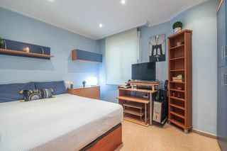 Appartement à Felipe moya 30. Piso del año 2003 en altabix con 3 habitaciones y 2 baños