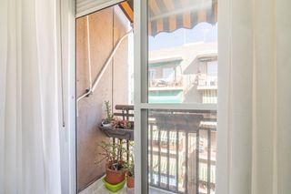 Etagenwohnung in Calle joaquin garcia mora 30. 4º planta real sin ascensor reformada con 4 habitaciones y 2 bañ