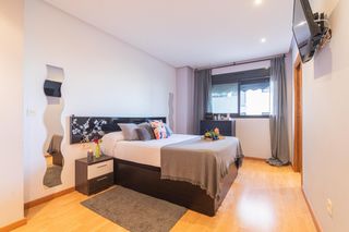 Flat in Calle alemania 11. 3 habitaciones, 2 baños, piscina, plaza de garaje y terraza