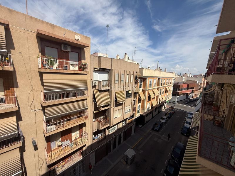 Foto 7d5a9046-9c3d-4f3b-9d00-41f4aefb351d. Location appartement avec chauffage dans San Crispín Elche / Elx