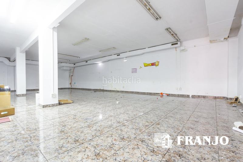 Foto f21c07ee-8e35-4fc1-a30e-38c7c49fd138. Location local commercial dans Centre-Eixample-Can Llobet Barberà del Vallès