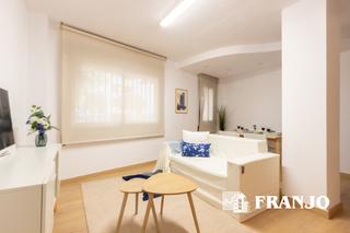 Flat in Centre-Eixample-Can Llobet. Franjo s.a. vende piso en zona centro de 64 m2 orientado al sur.