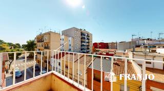 Appartement à Creu de Barberà. Vivienda de 69m2, con balcón orientado al sur y todo exterior.