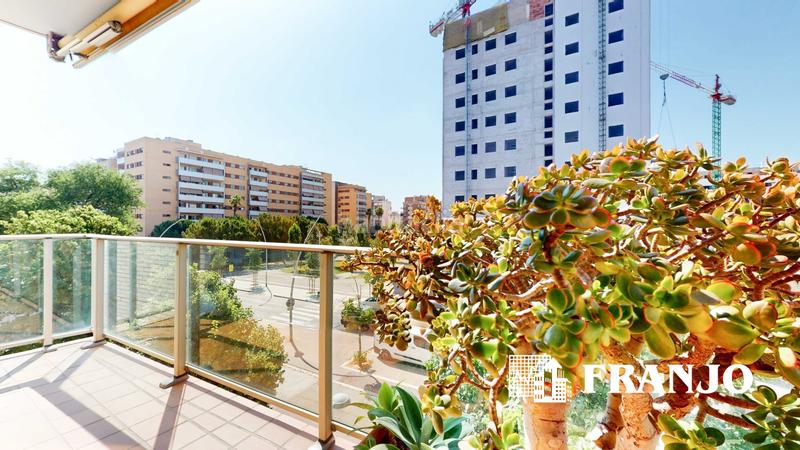 Foto 7719547f-e2b1-4724-ba0c-4a95d1cb1619. Pis amb calefacció aparcament piscina a Parc d´Europa Barberà del Vallès