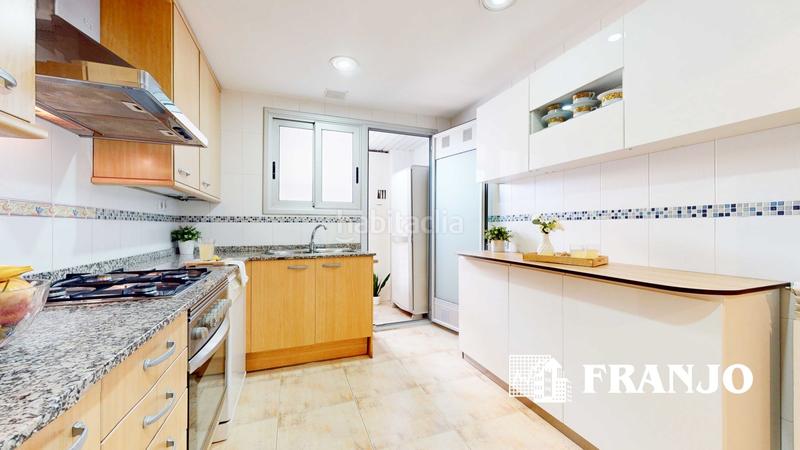 Foto b3a1f4f1-5e79-4cb9-a4f4-3a22f3f58a73. Pis amb calefacció aparcament piscina a Parc d´Europa Barberà del Vallès