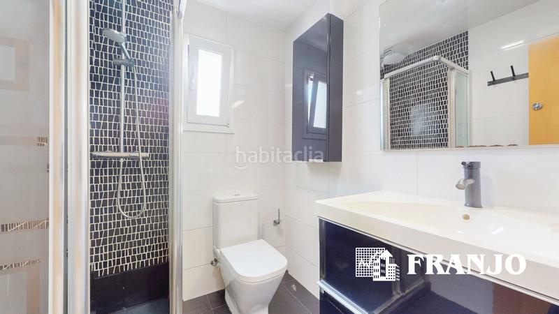 Foto a1a52165-1c78-4196-ba38-a1f7d80bec73. Piso vivienda de 70m2 en el centro de la cuidad con balcón orientado al sur. en Barberà del Vallès
