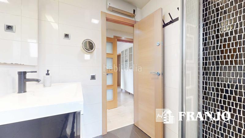 Foto f7c94f2b-351b-430f-b793-47f63e46ea9f. Piso vivienda de 70m2 en el centro de la cuidad con balcón orientado al sur. en Barberà del Vallès