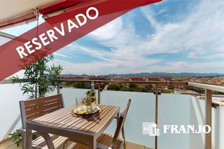Appartement à Parc Central. Vivienda de 73 m2, orientada al sur, con muy buenas vistas,  pla