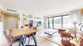 Pis a Sol i Padrs - Sant Oleguer. Vivienda seminueva de 124 m2, toda exterior con balcn de 7,58m2