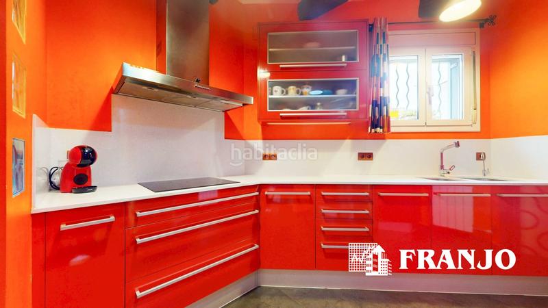 Foto 98e374ef-1c7a-4348-b0b6-f942c9982df8. Semi detached house with heating parking in Creu de Barberà Sabadell