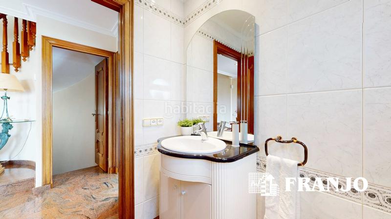 Foto 2ca9309f-6359-4e31-a999-e577b8b0f3ec. Lloguer casa adossada amb calefacció aparcament piscina a Barberà del Vallès