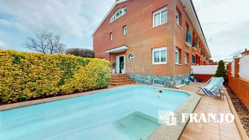 Foto 4cbbacf7-7f6a-4111-aea4-1bb9ceaaf84b. Lloguer casa adossada amb calefacció aparcament piscina a Barberà del Vallès