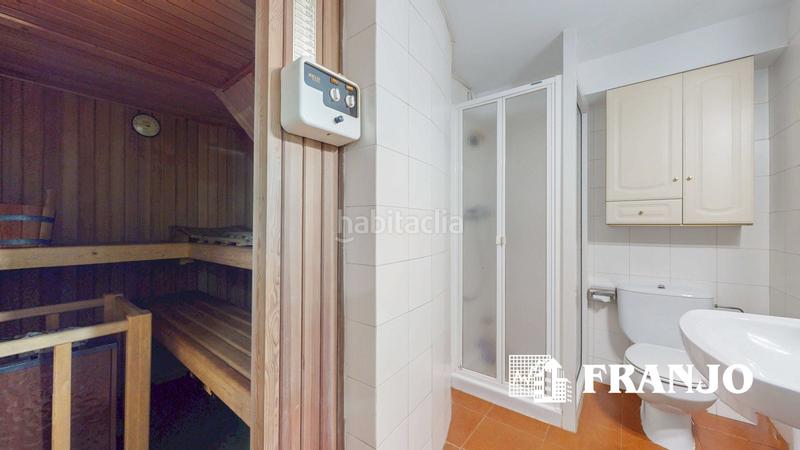 Foto 8ad2a5e0-03ec-4583-9422-baa46ffca297. Lloguer casa adossada amb calefacció aparcament piscina a Barberà del Vallès