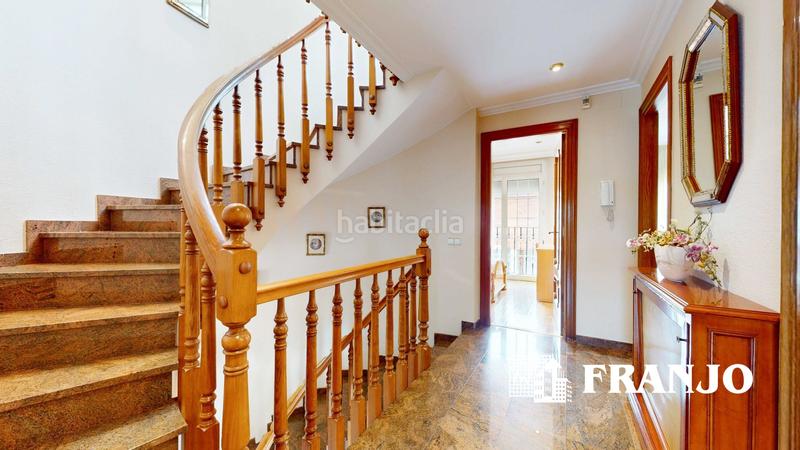 Foto e4300560-c120-4539-be8a-66b76e5777e4. Lloguer casa adossada amb calefacció aparcament piscina a Barberà del Vallès