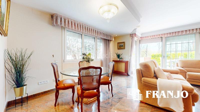 Foto 04e856d2-cc42-44ba-9759-977a02243614. Location maison jumelée avec chauffage parking piscine dans Barberà del Vallès