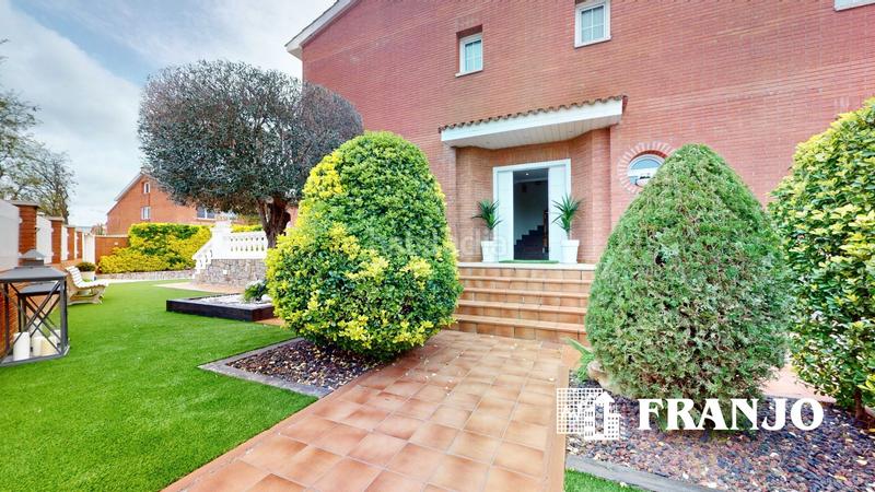 Foto 08202352-e362-41d3-8f32-548dfbed02de. Location maison jumelée avec chauffage parking piscine dans Barberà del Vallès