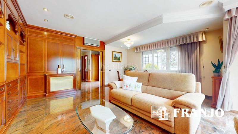 Foto 1b21e95f-1f42-4238-b7e1-12edc0355600. Location maison jumelée avec chauffage parking piscine dans Barberà del Vallès