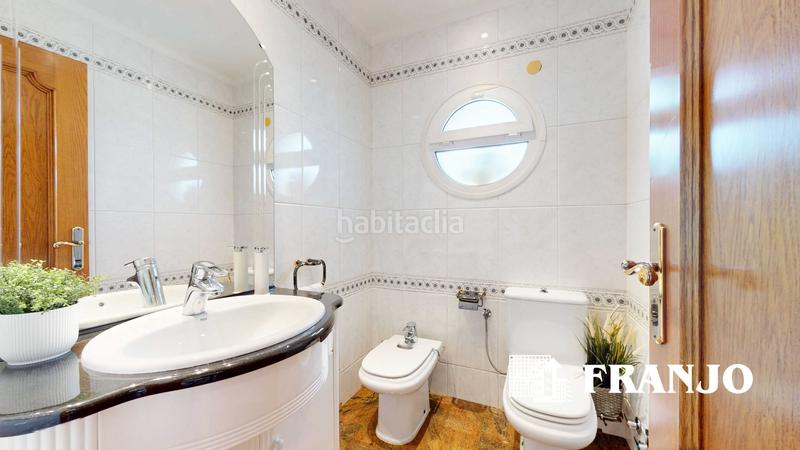 Foto 99a6d100-ada1-4072-8ebe-e0634a9304d1. Location maison jumelée avec chauffage parking piscine dans Barberà del Vallès