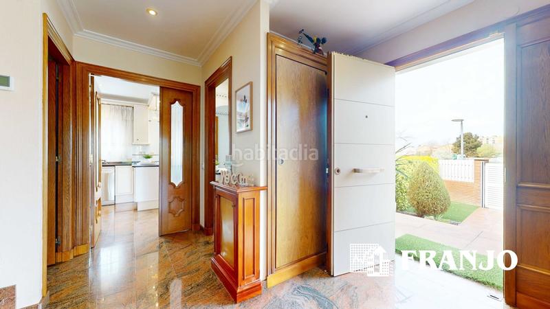 Foto 9e79ff95-d5a2-4336-8375-a0c1e3efdcae. Location maison jumelée avec chauffage parking piscine dans Barberà del Vallès