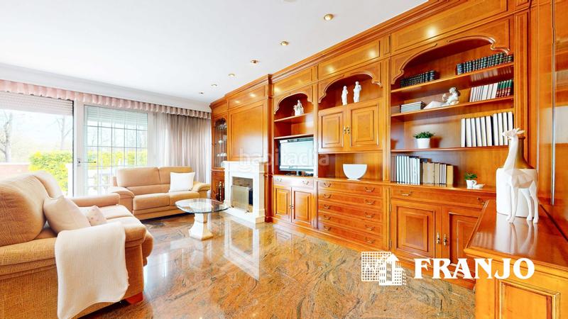 Foto dc0226e7-3b21-474d-a381-1b9185167a7c. Location maison jumelée avec chauffage parking piscine dans Barberà del Vallès