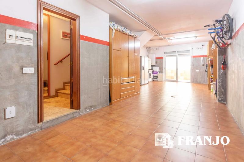 Foto 318a8284-ce0b-46cb-b710-417d863ad2d6. Casa adossada amb calefacció aparcament a Barri Antic Barberà del Vallès