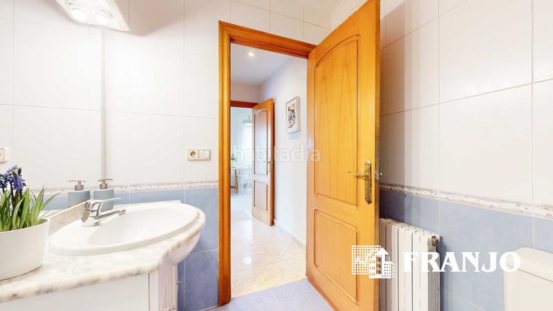 Foto f42d381c-522c-4608-939c-063d9a32b399. Flat with heating in Centre-Eixample-Can Llobet Barberà del Vallès