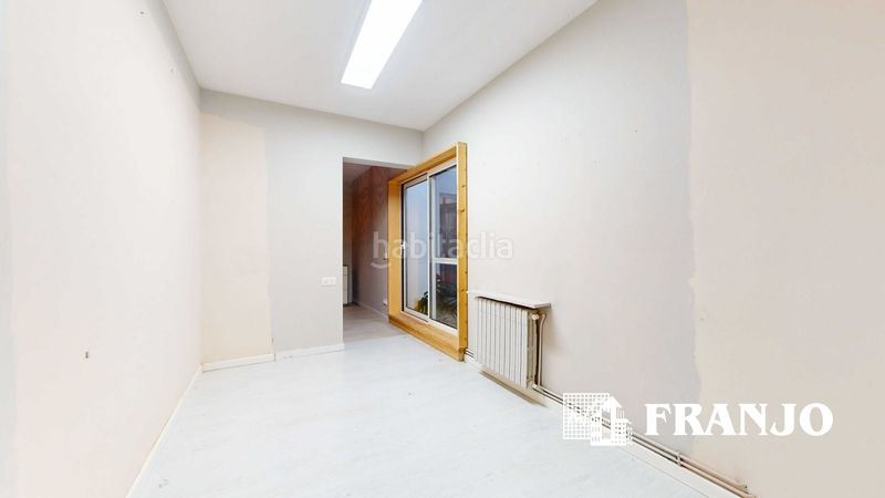 Foto a0a3d603-a588-4499-9719-7fa12d90476e. Casa adossada amb calefacció aparcament a Creu de Barberà Sabadell