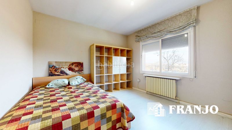 Foto b14d6366-7681-40af-8203-28a1ff8336cc. Casa adossada amb calefacció aparcament a Creu de Barberà Sabadell