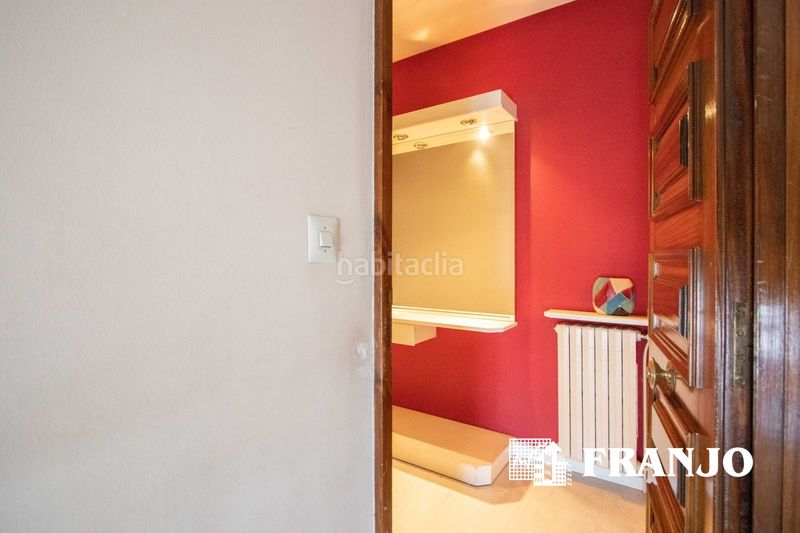 Foto e173f74c-2376-42d2-92f2-b9c4fc24be20. Casa adossada amb calefacció aparcament a Creu de Barberà Sabadell