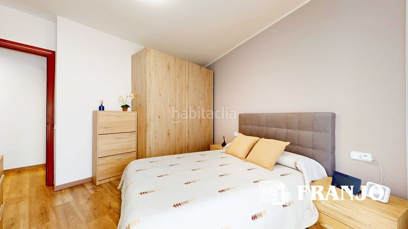 Foto 95697683-d5a4-4230-bdf8-df3dac442d3e. Pis amb calefacció aparcament a Creu de Barberà Sabadell