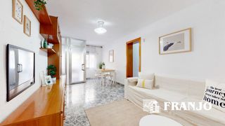 Flat in Barri Antic. Vivienda en planta baja situada en la calle bosc.
