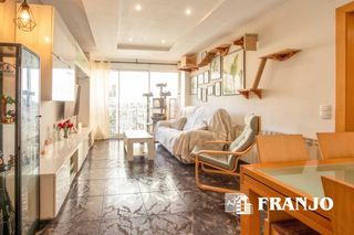 Etagenwohnung in Barri Antic. Vivienda de 70 m2 en calle nemesi valls.