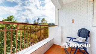 Pis a Badia del Vallès. Vivienda con buenas vistas en avenida mediterráneo