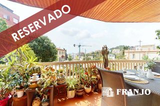 Pis a Vallcarca - Penitents. Vivienda de 107 m2 totalmente exterior incluido los baños, más t