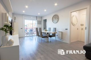 Affitto Appartamento in La Romànica. C. r. agente inmobiliario alquila piso de 105m2 con balcón, orie