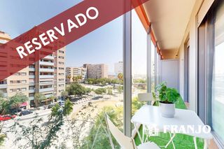 Pis a Parc d´Europa. Vivienda de 95 m2, con buenas vistas, dispone de parking y trast