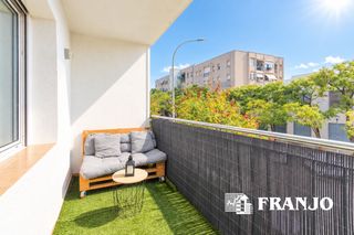 Pis a Campoamor. Vivienda de 95 m2 con amplio balcón, totalmente reformada y párk