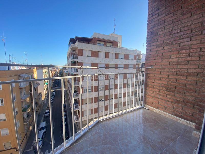 Foto d562ada0-5f3a-41b6-8587-f07d62890970. Alquiler piso  en alquiler con todas las comodidades!! en Elche / Elx
