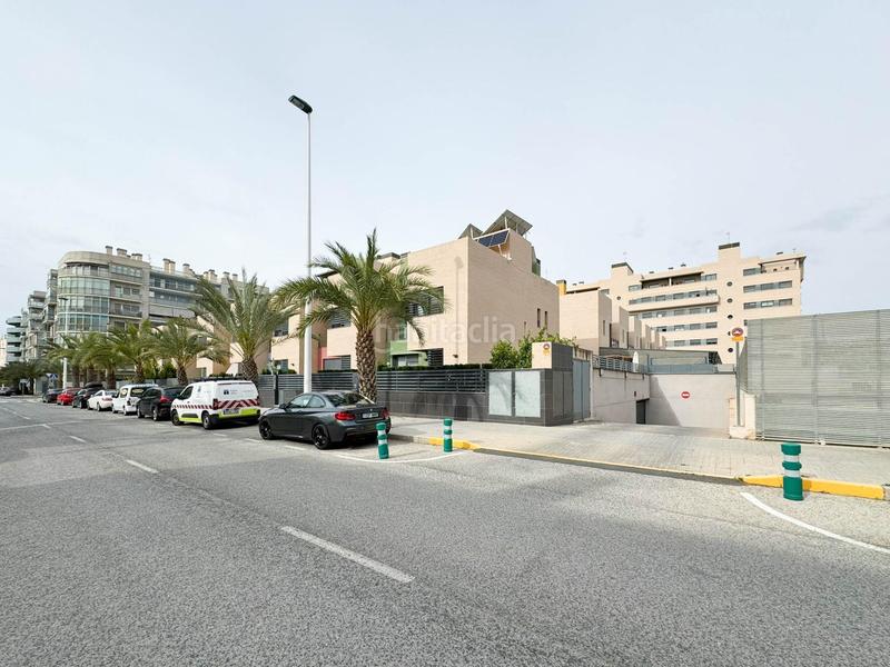 Foto 8ca3fea0-03fd-4996-8191-f6e30f9a7c2f. Posto auto in Nou Altabix Elche / Elx